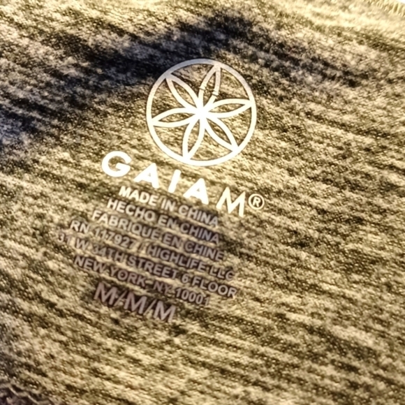 Gaiam Grey Short Sleeved Tshirt with detailed cutout and ruching - Picture 2 of 5